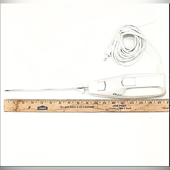 Oster 17.5” Electric Knife with 9” Double Blades - Picture 3 of 4